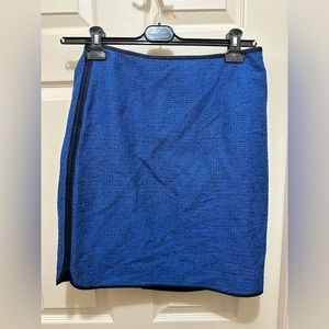 Banana Republic Blue Skirt - size; 6 - good condition